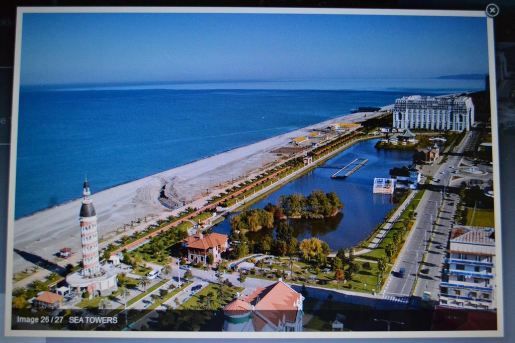Orbi Towers Rooms Batumi Exterior photo